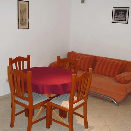 Galov 3*